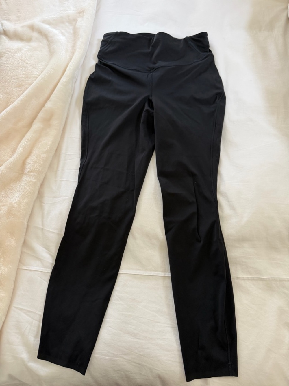 Lululemon High-Rise Black Leggings 25” Size 6